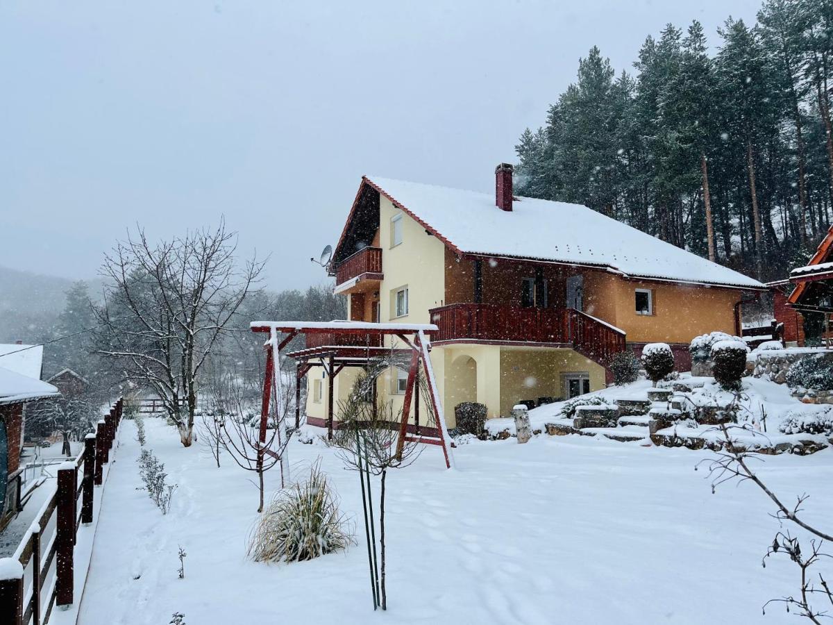 Apartman Korina Otočac Exteriér fotografie