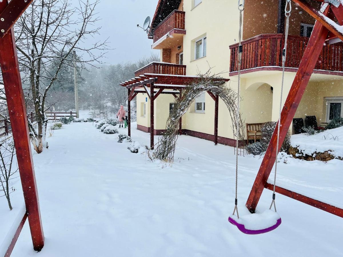 Apartman Korina Otočac Exteriér fotografie