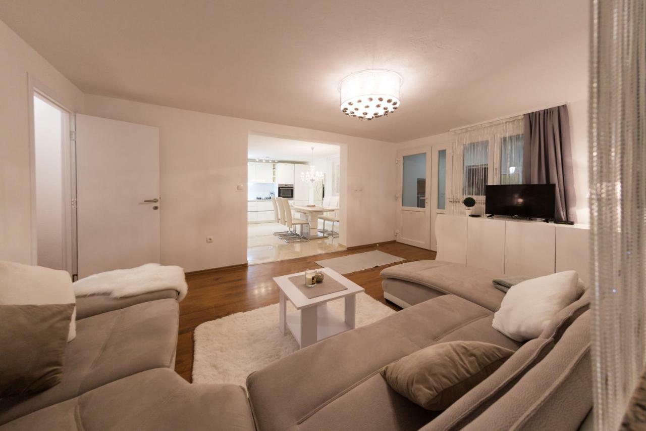 Apartman Korina Otočac Exteriér fotografie